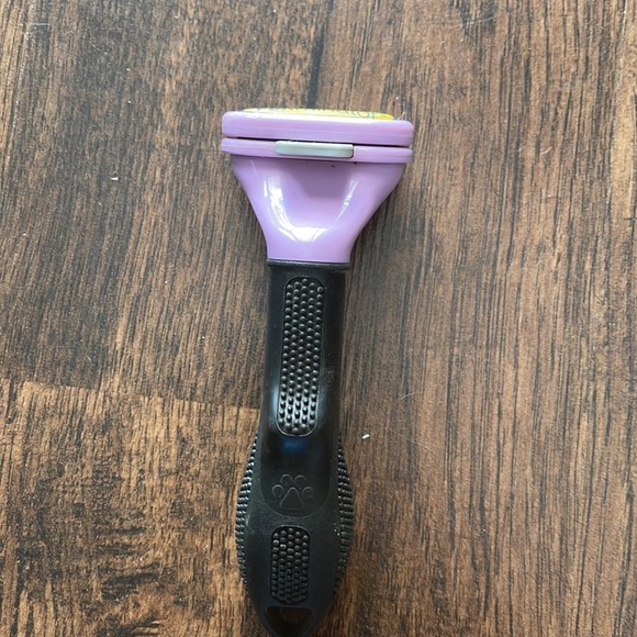 FURminator Long Hair Deshedding Grooming Tool 1.75” blade. - Picture 5 of 6